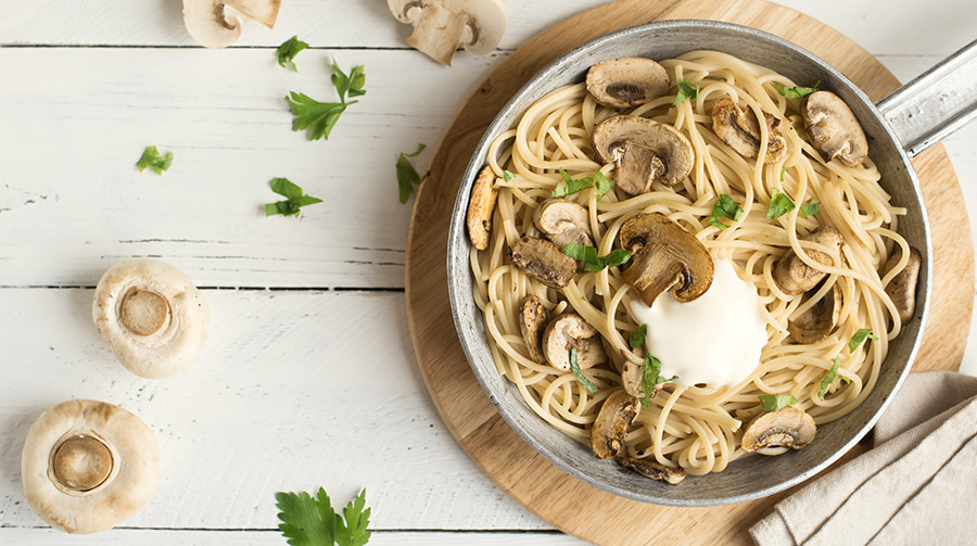Pasta with Mushrooms and Garlic